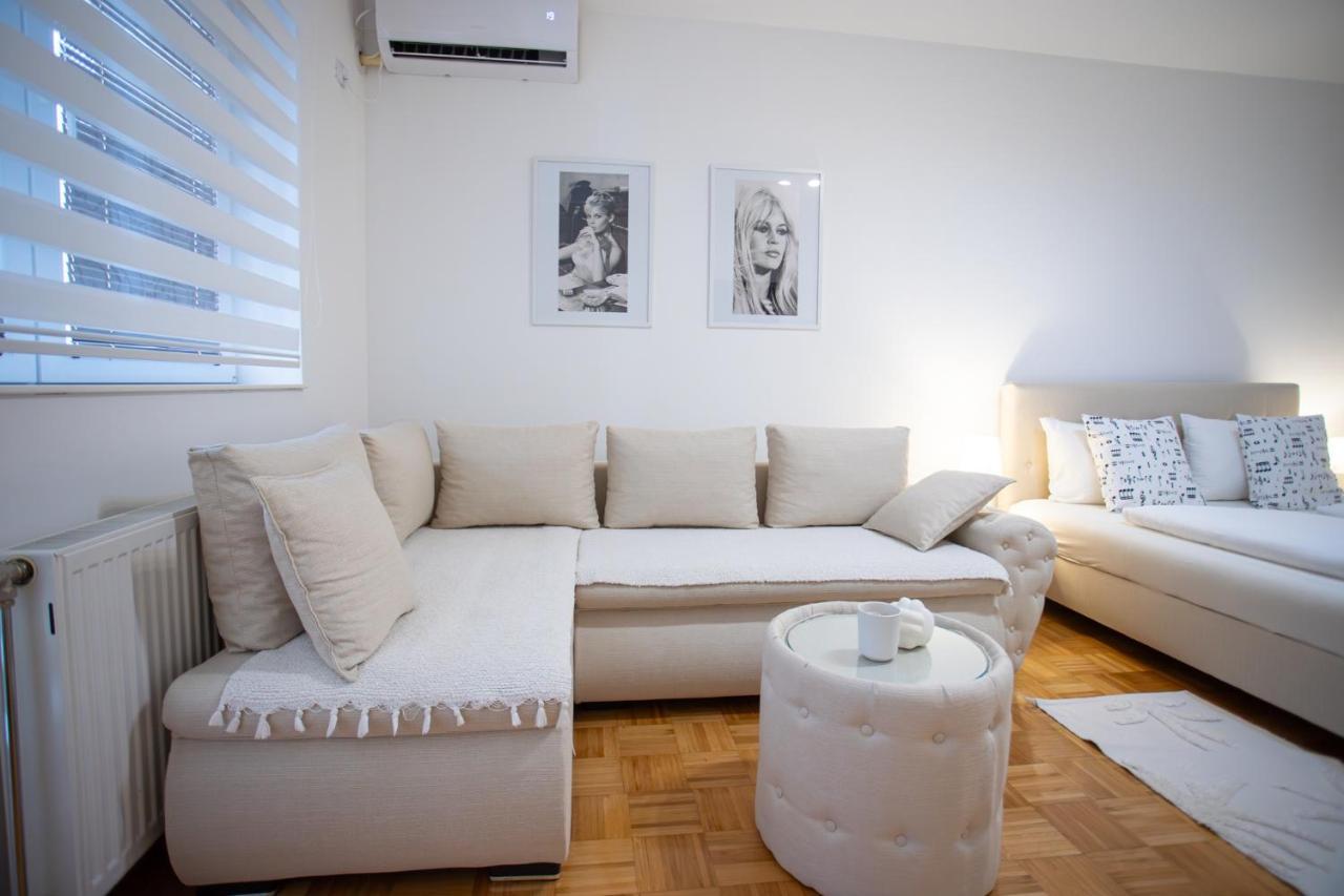 Apartman Elle Sombor Ngoại thất bức ảnh